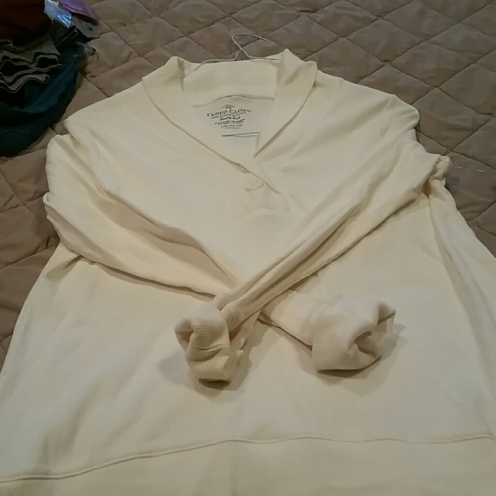 Top - Picture 2 of 3